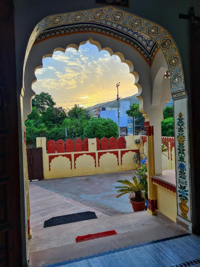Hotel Green Haveli - A Heritage And Hill View Hotel , Пушкар Экстерьер фото